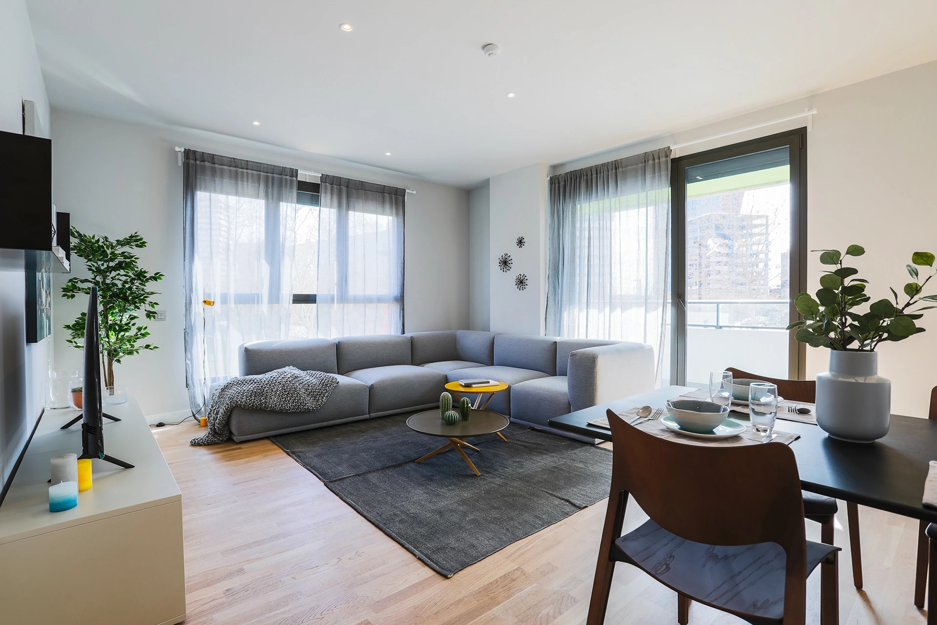 Fotografías de arquitectura y interiorismo para la constructora La Llave de Oro. Piso en Sants, Barcelona