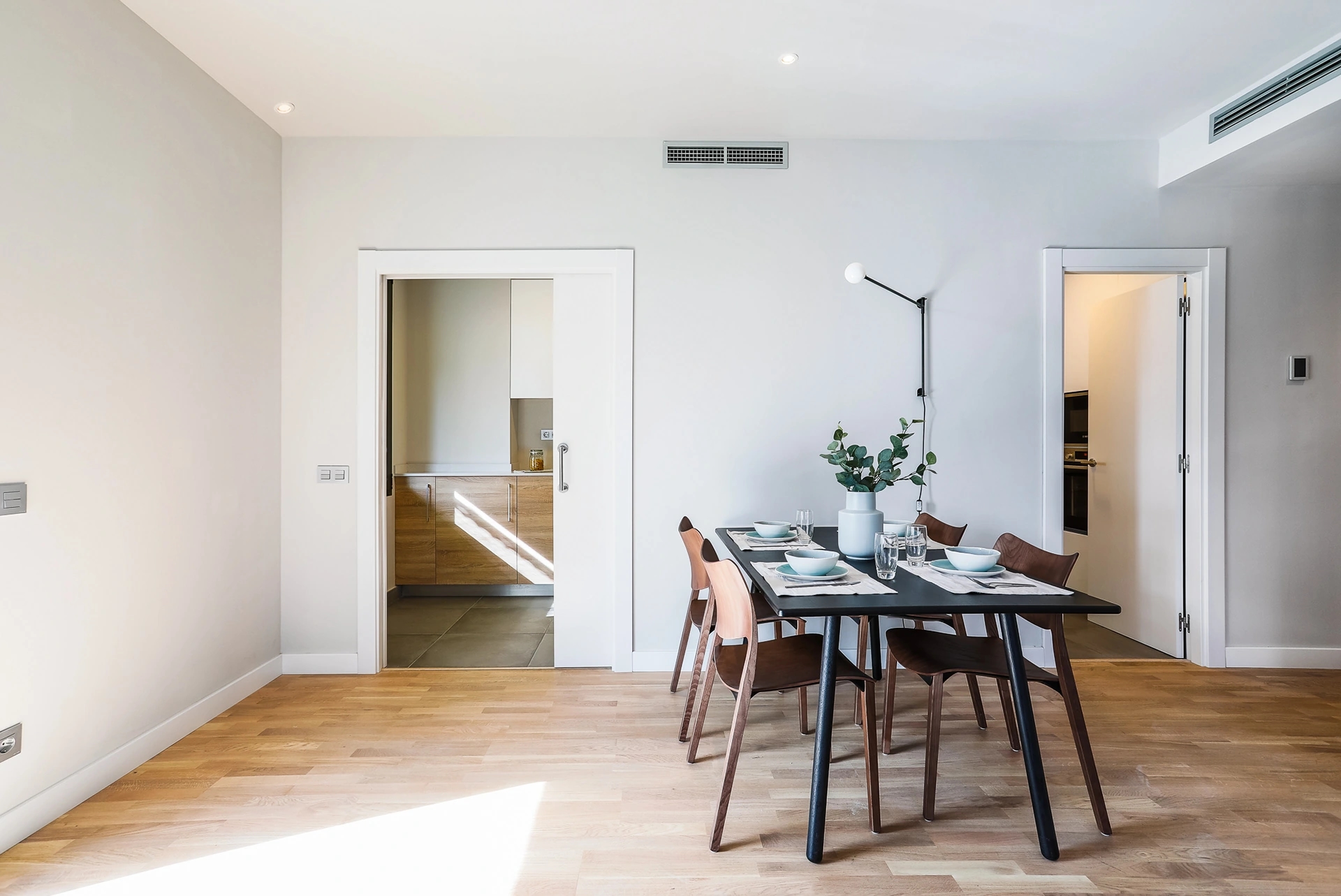 Fotografías de arquitectura y interiorismo para la constructora La Llave de Oro. Piso en Sants, Barcelona