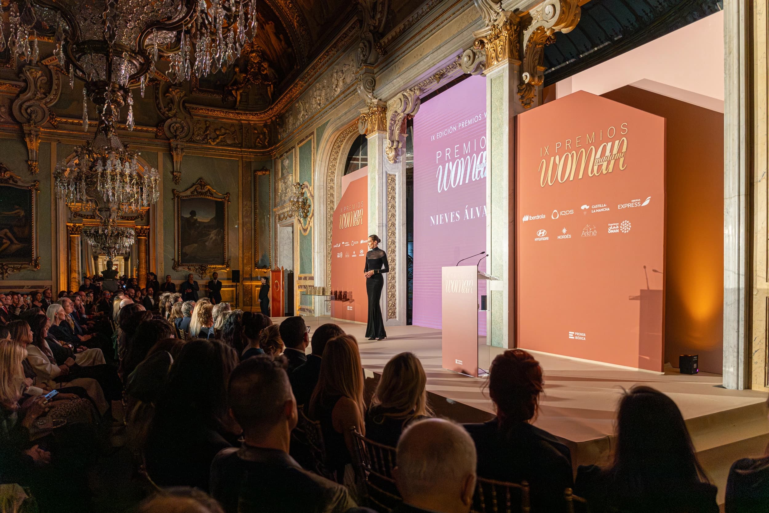 La revista Woman premia el talento femenino en su IX Edición de los Premios Woman. Prensa ibérica.