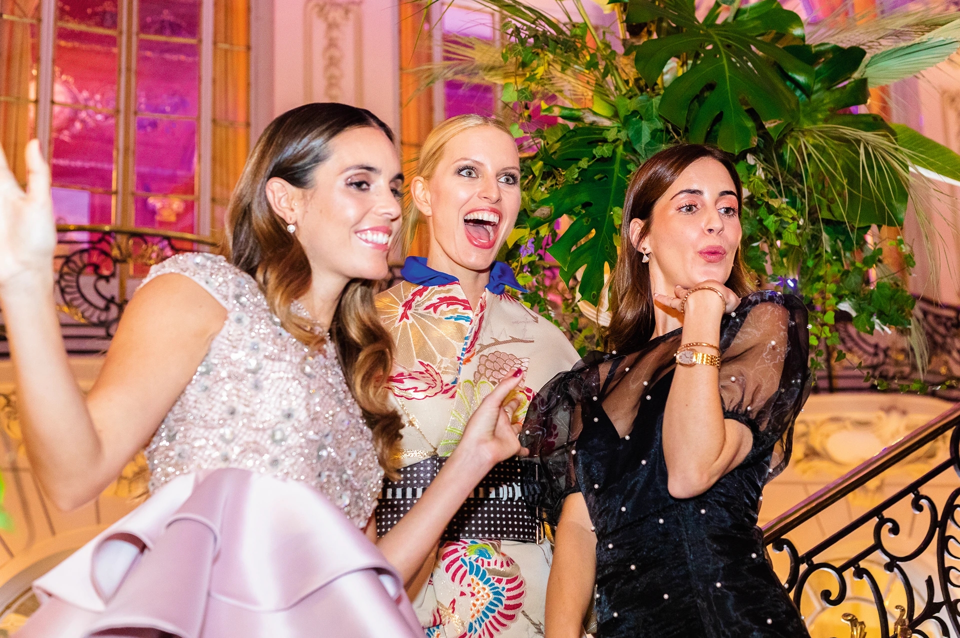 Ona Carbonell, Karolina Kurkova y Gala González posando en el casino de Madrid. La revista Woman premia el talento femenino en su IX Edición de los Premios Woman. Prensa ibérica.