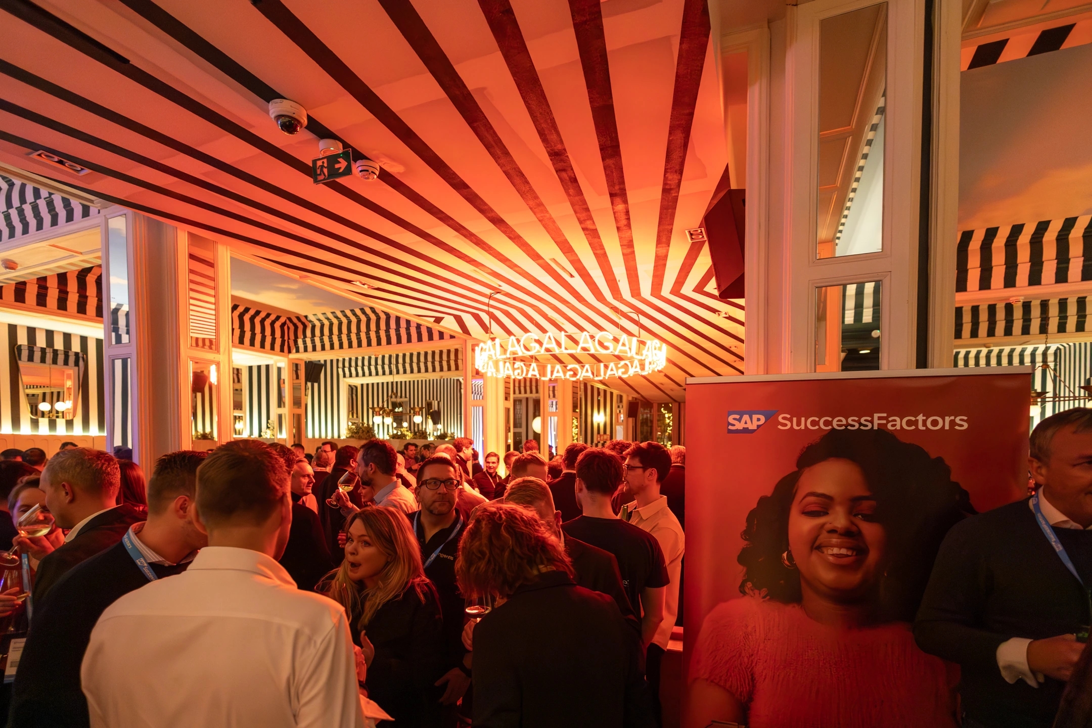 Foto general del evento nocturno en el restaurante Gala en el evento SAP Partner summit Barcelona 2025.