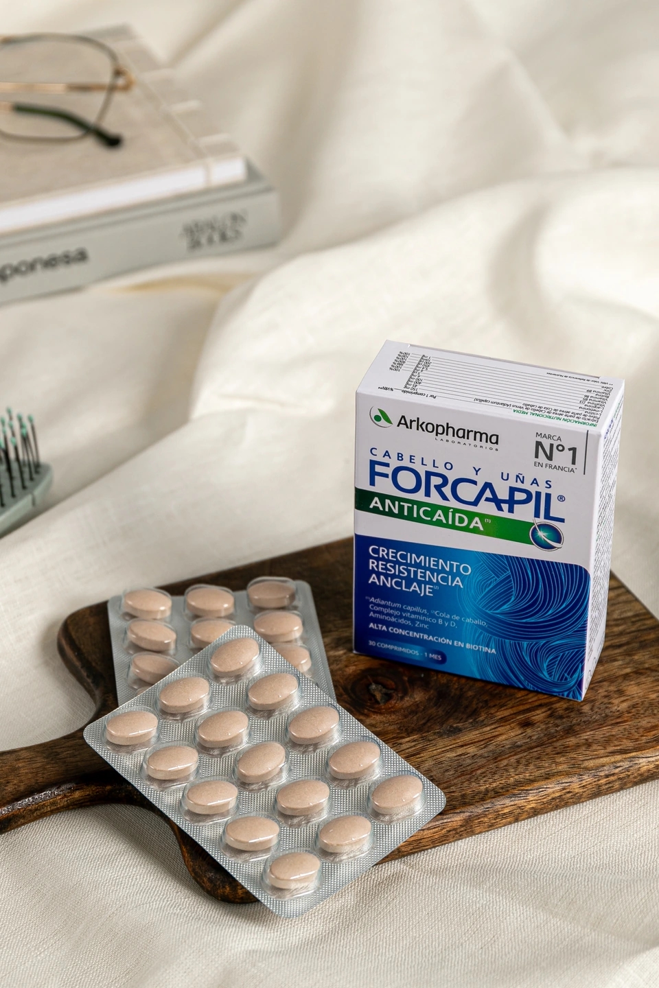 Pastillas anticaída de Forcapil, producto de la farmacéutica Arkopharma para una sesión fotográfica creativa en Madrid.
